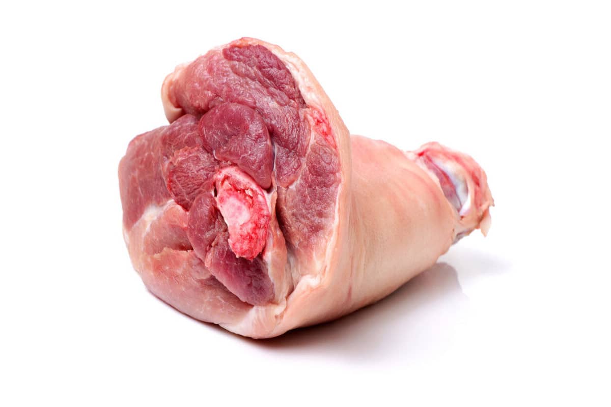 Lepšie bravčové koleno ste ešte neochutnali. U nás doma zmizne zo stola do 2 minút.