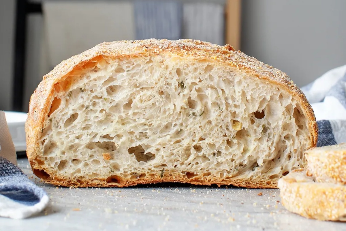 Domáci chlieb bez miesenia: zostáva vzdušný a je vyrobený iba zo 4 ingrediencií - obrázok 2