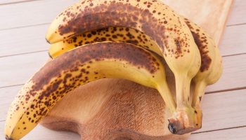 Odborníci vyřešili otázku: lze jíst banán s černými tečkami na slupce