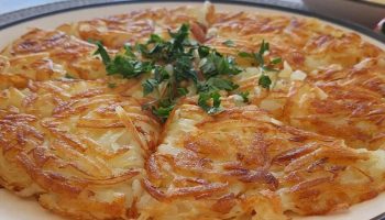 Bramborové rösti: originální recept ze Švýcarska.